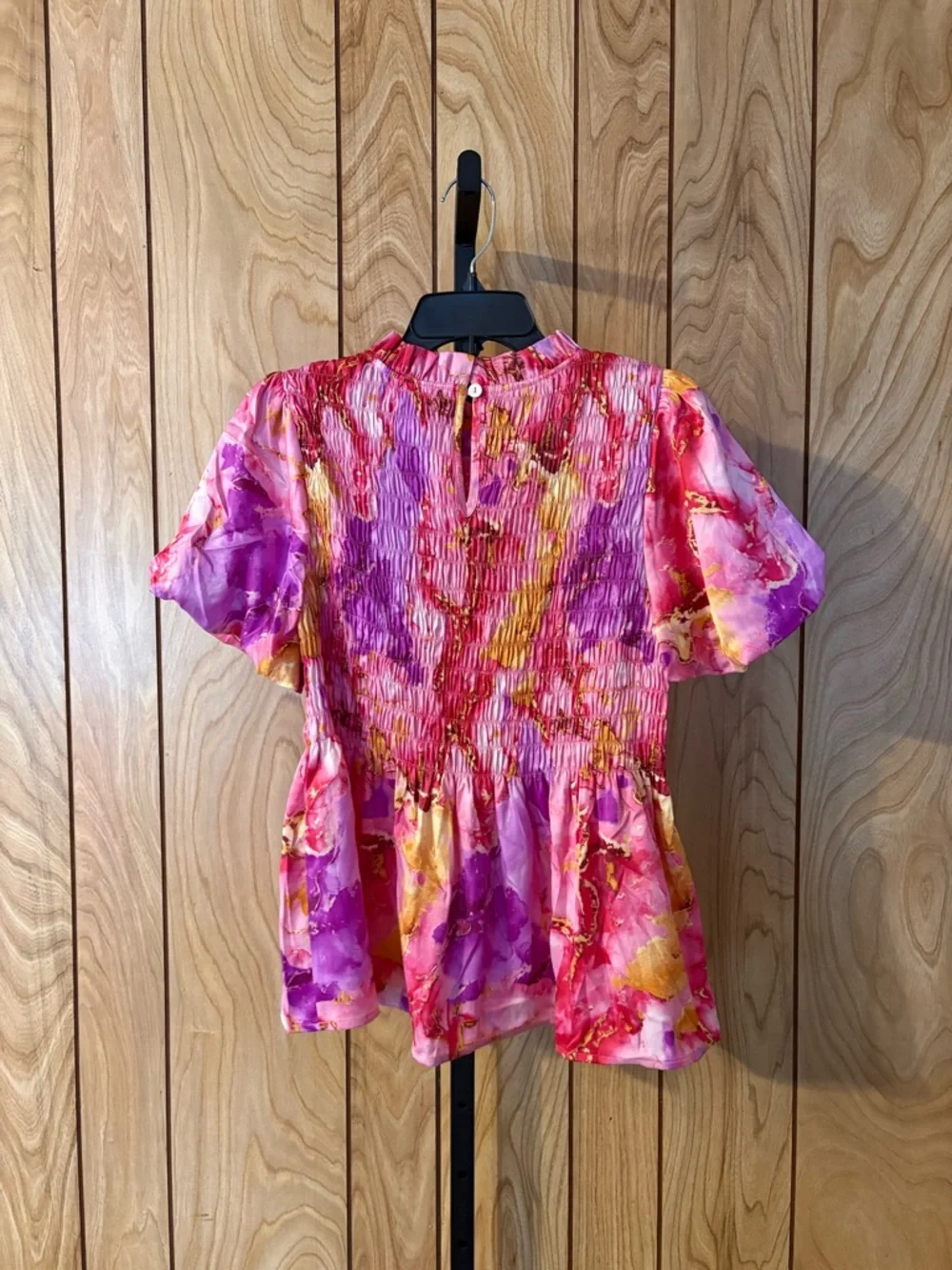 Anniewear Smocked Abstract Blouse Size Small Pink Puff Sleeve Peplum Boutique - Picture 3 of 3